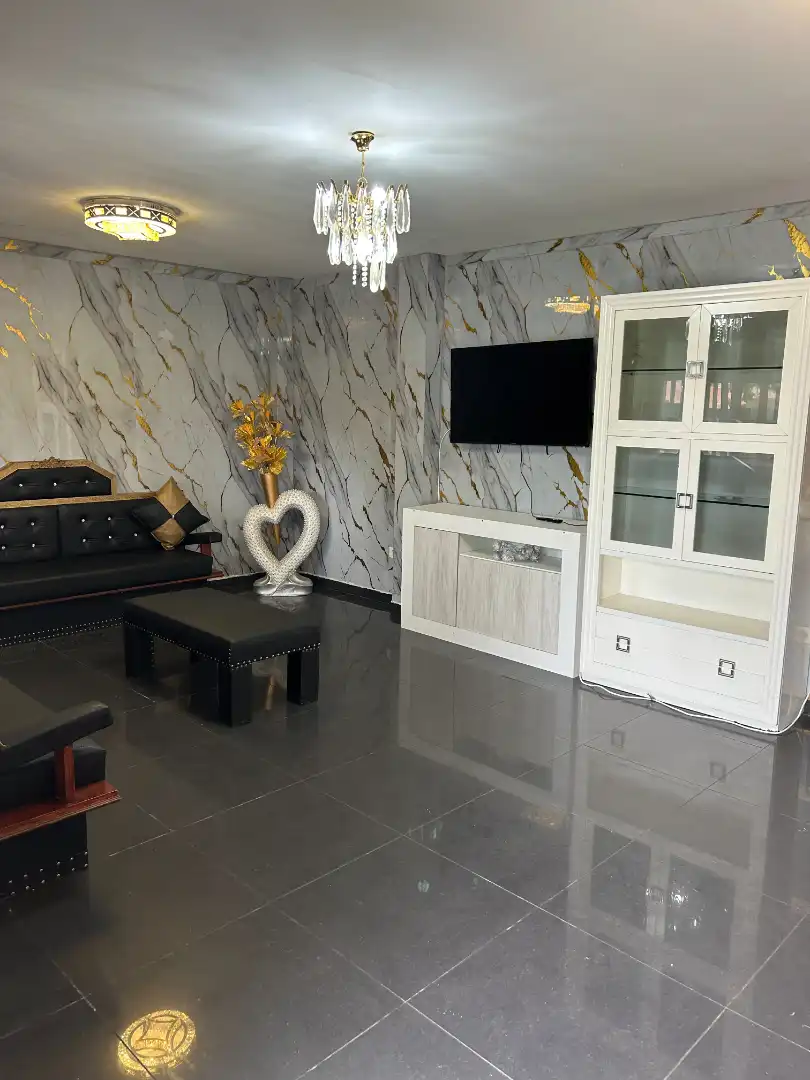 Sala d'estar de Casa o xalet en venda en Tomiño amb Calefacció, Jardí privat i Moblat