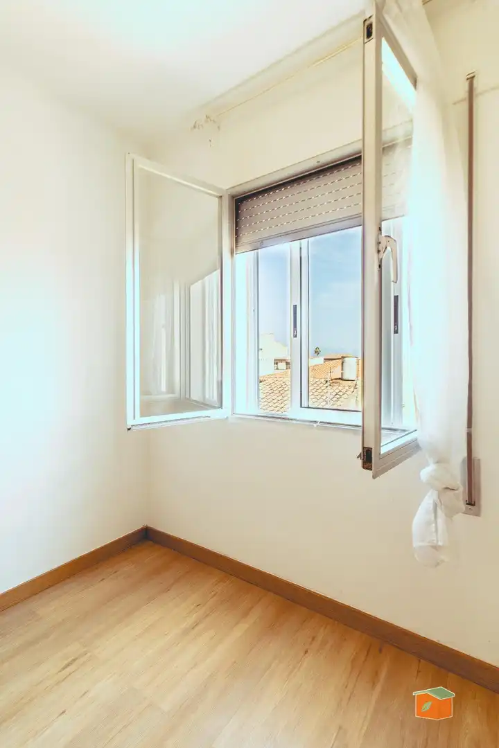 Schlafzimmer von Wohnungen zum Verkauf in Santa Bàrbara mit Parkett, Terrasse und Balkon