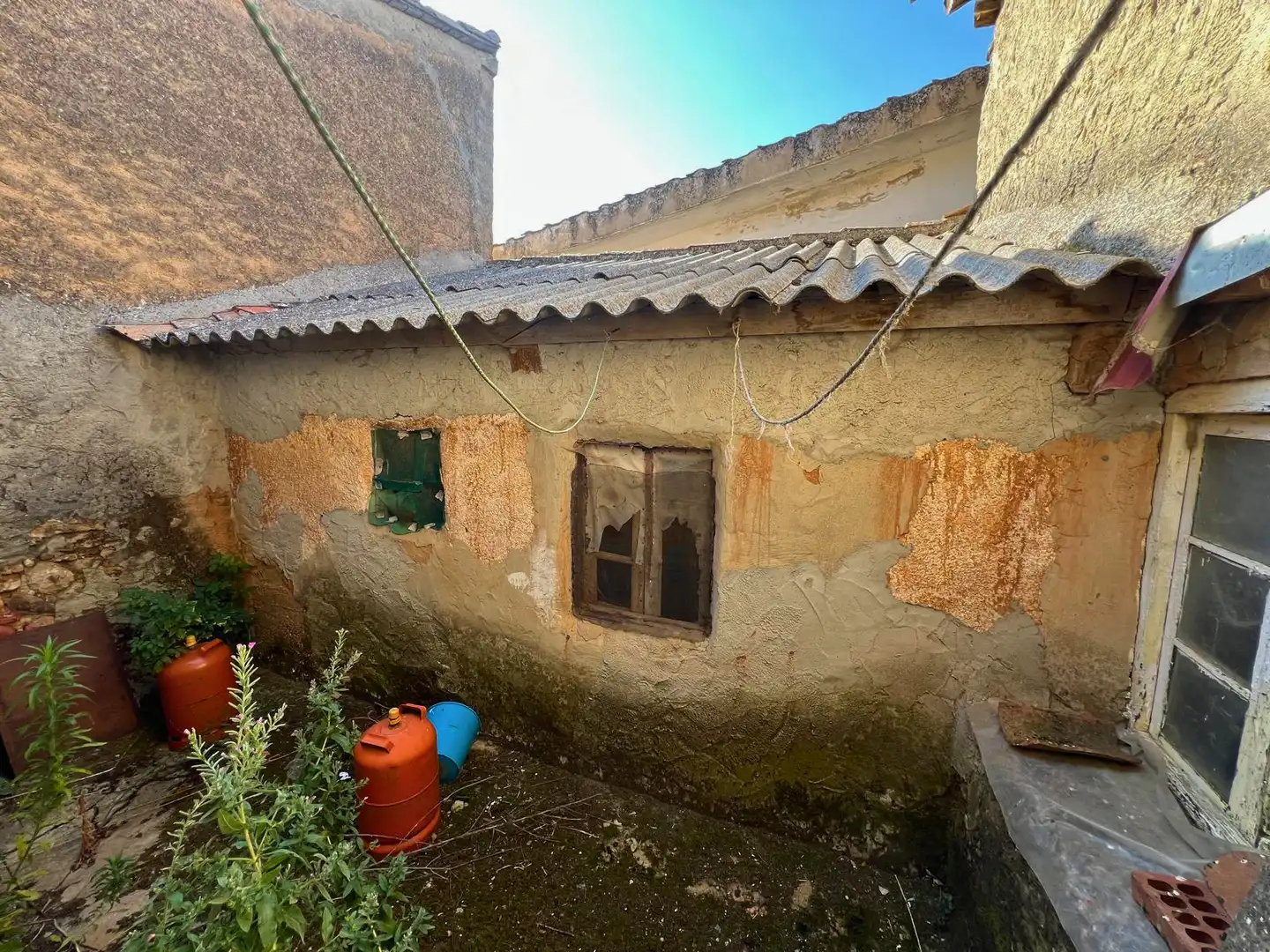 Vista exterior de Casa o chalet en venta en Prádanos de Ojeda con Calefacción y Amueblado