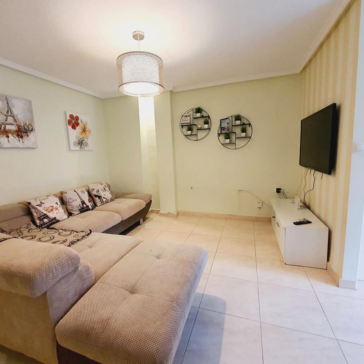 Living room of Flat for sale in Torrevieja  with Air Conditioner, Terrace and Furnished