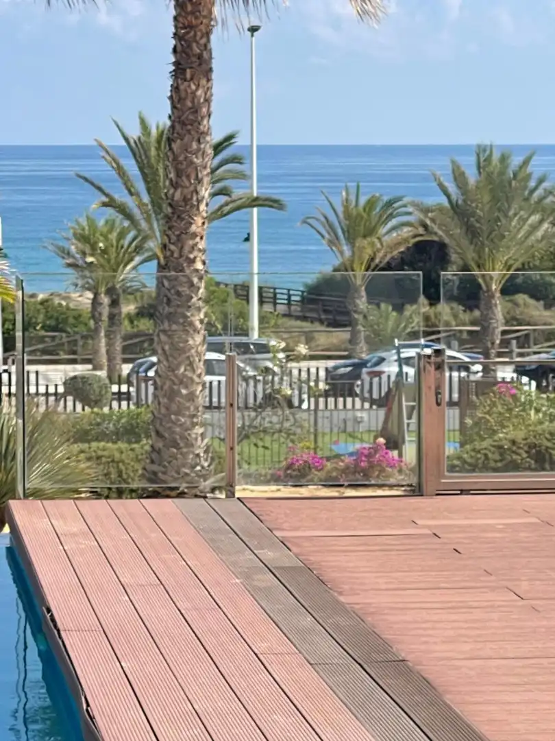 Terrasse von Haus oder Chalet zur Miete in Elche / Elx mit Klimaanlage, Heizung und Privatgarten