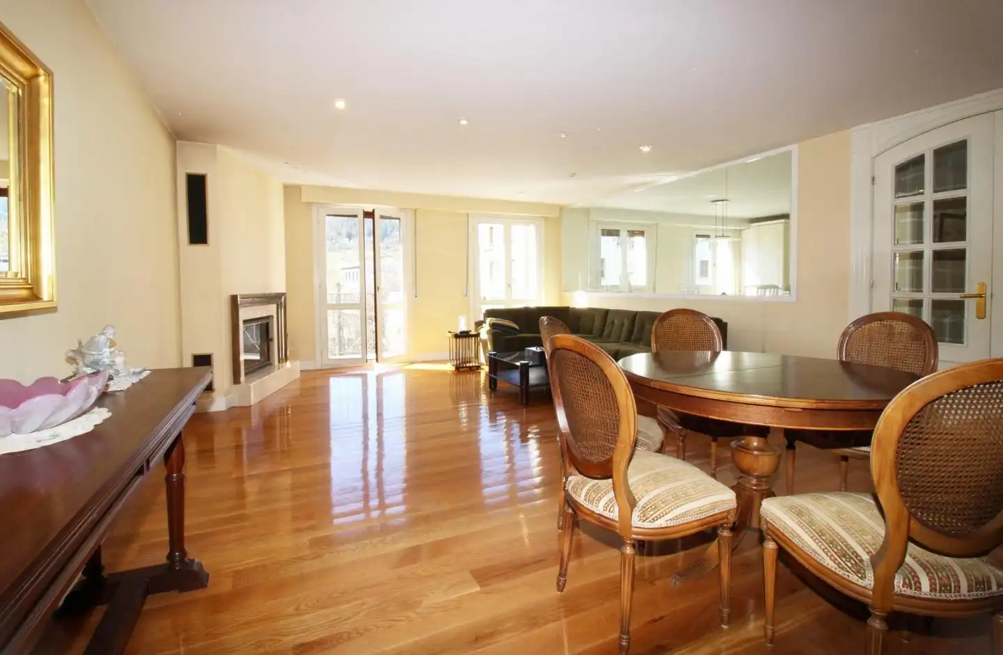 Sala de estar de Piso en venta en Oñati con Calefacción, Trastero y Balcón
