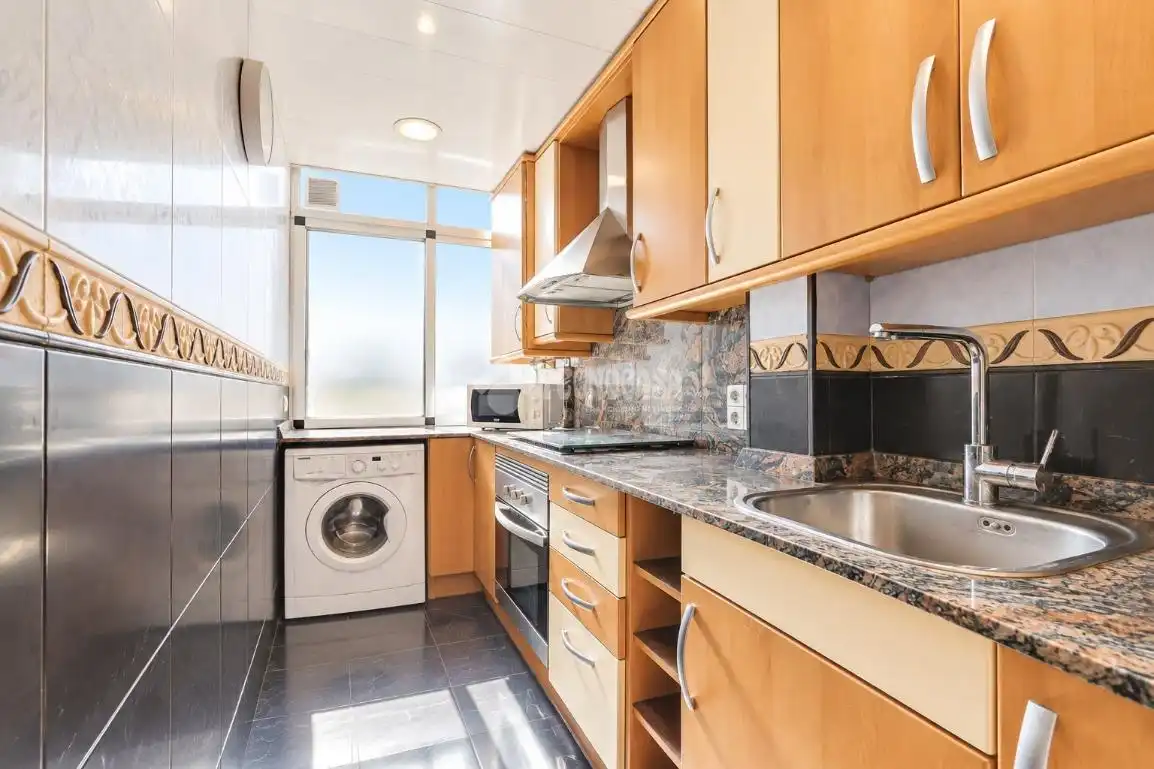 Kitchen of Flat for sale in Ajuntament-Maragall