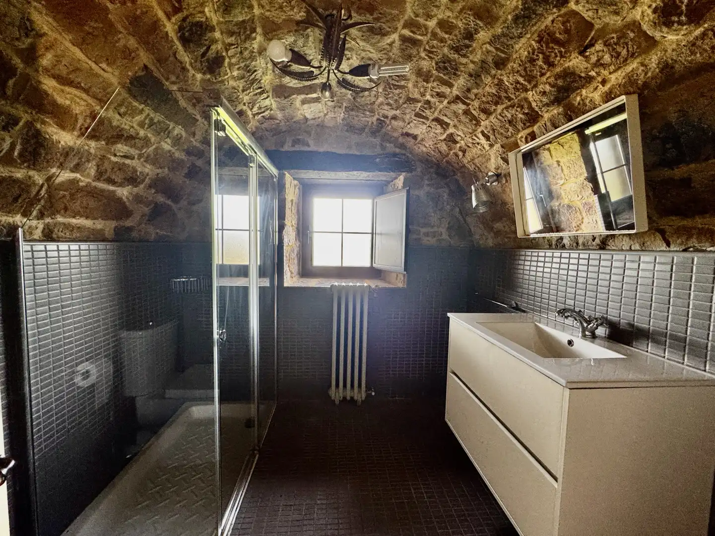 Bany de Casa o xalet de lloguer en Riotuerto amb Calefacció, Terrassa i Traster