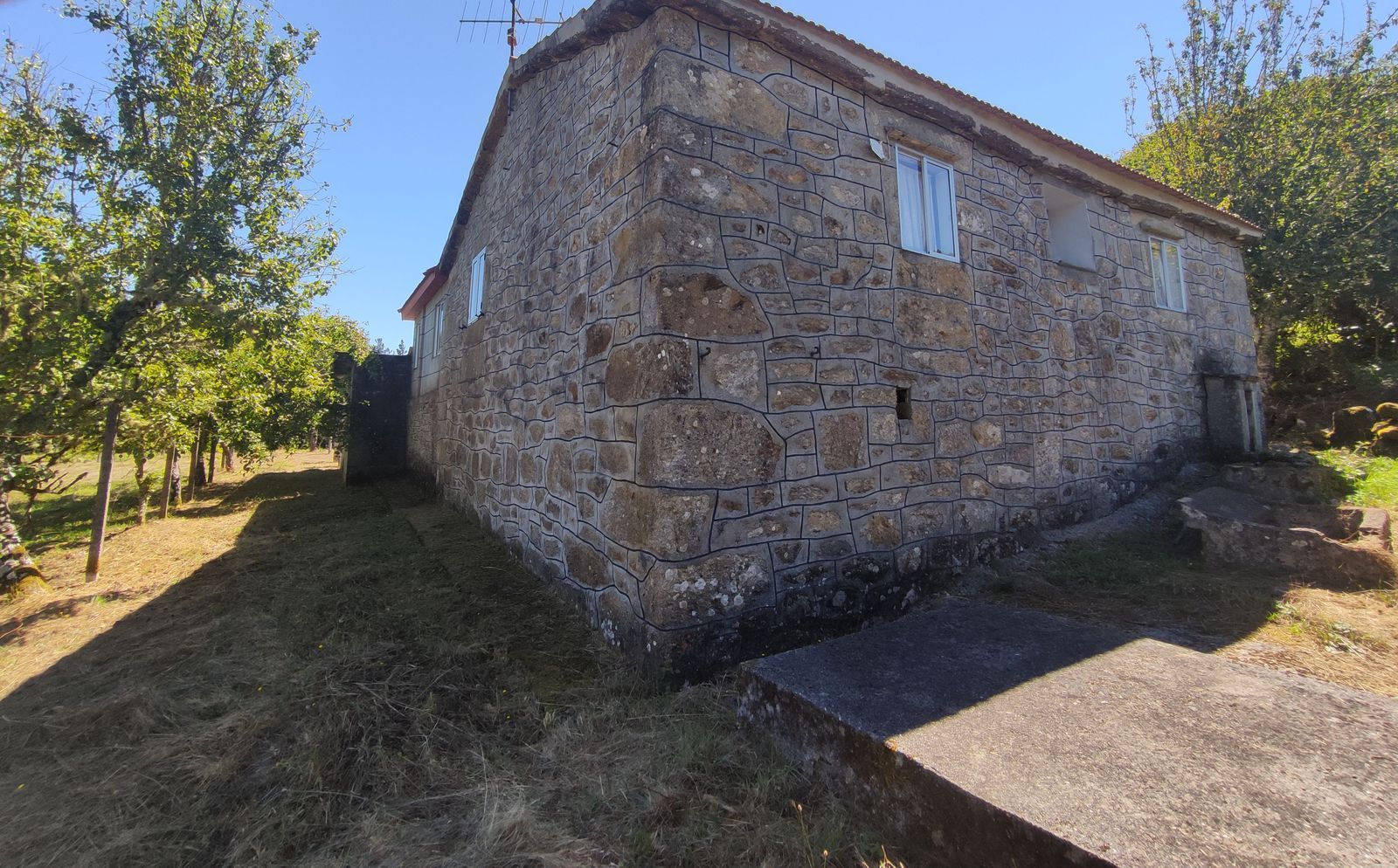 Exterior view of House or chalet for sale in Bande  with Private garden, Terrace and Storage room