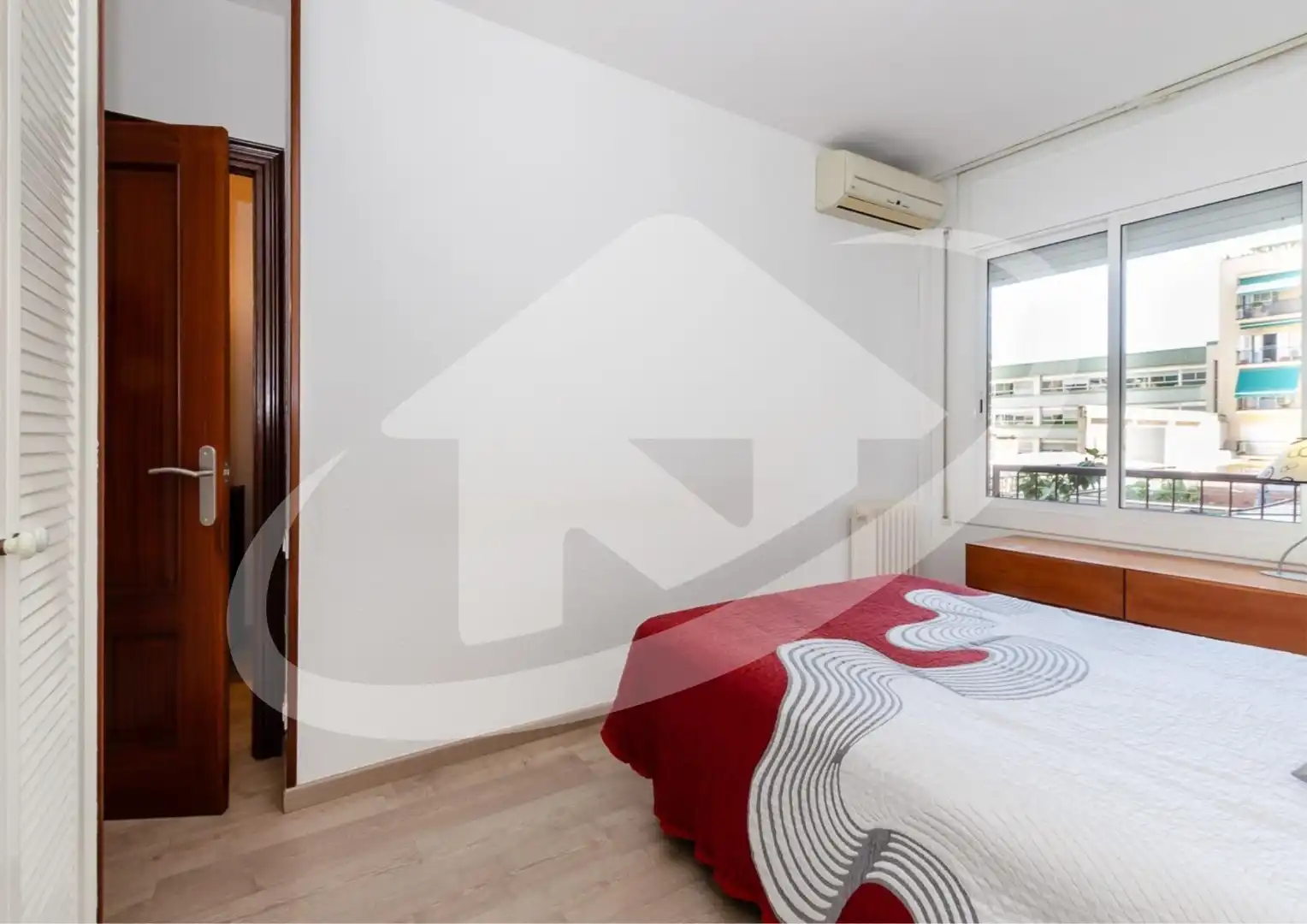 Piso con terraza en venta en Carrer dels Comtes de Bell-lloc, imagen 14