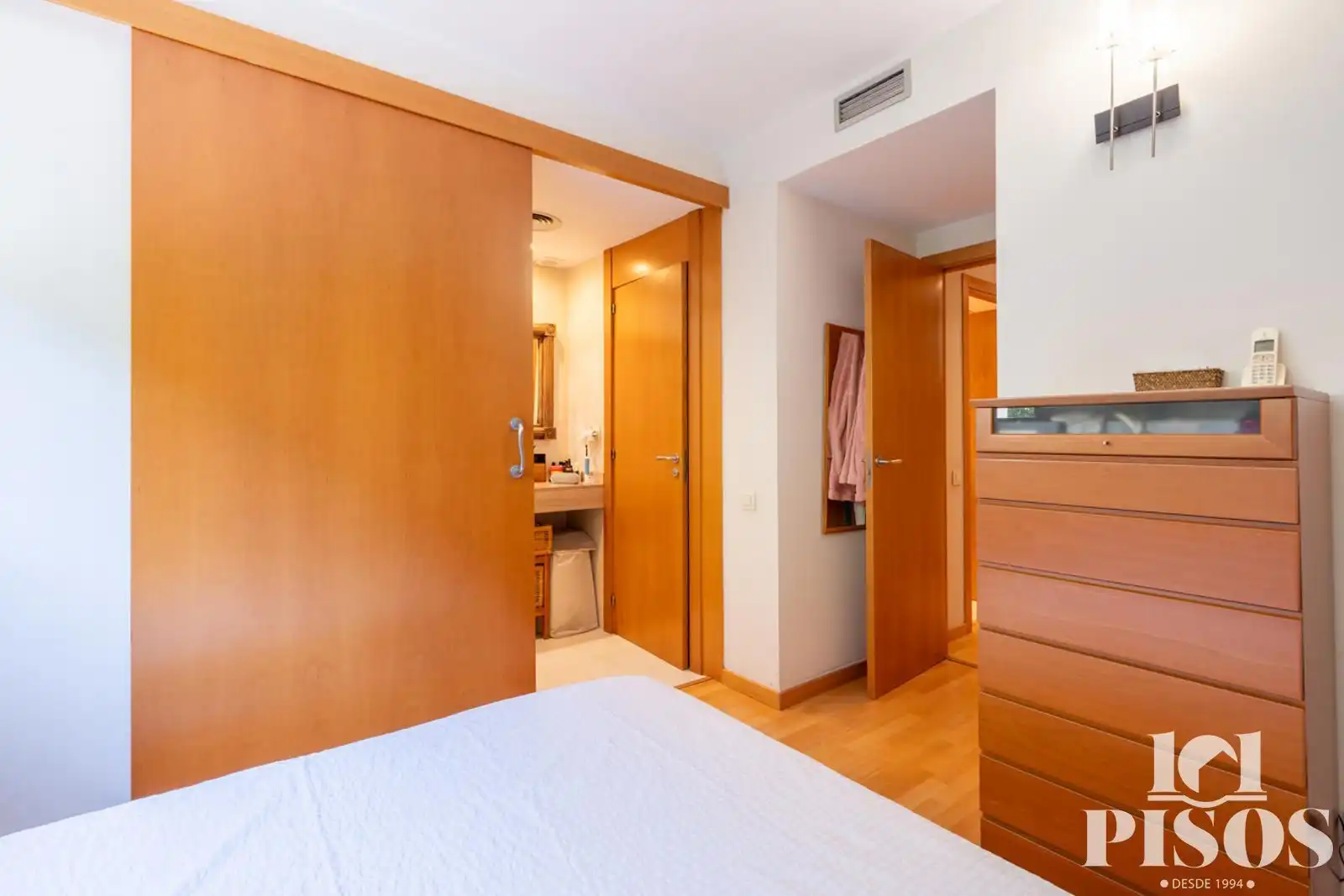 Habitación de Dúplex en venta en Sant Cugat del Vallès con Aire acondicionado, Calefacción y Jardín privado