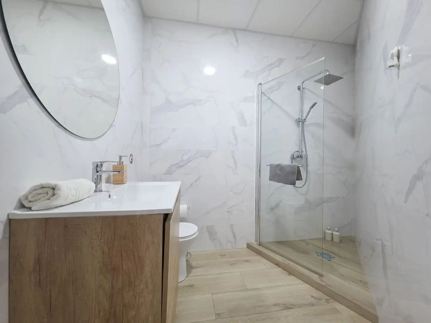 Bathroom of Study for sale in Málaga  with Air Conditioner and Heating