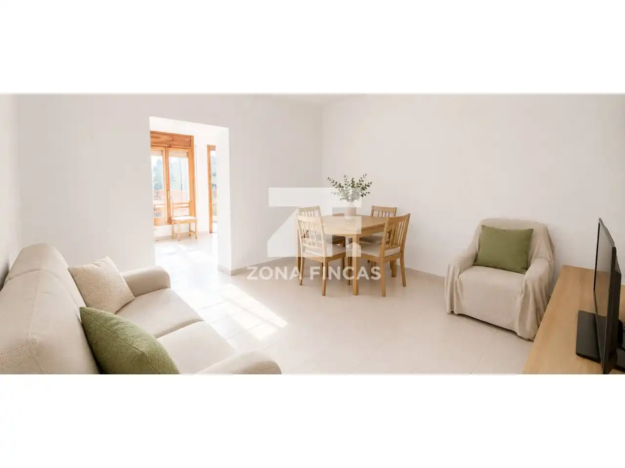 Sala d'estar de Casa o xalet en venda en Santa Coloma de Gramenet amb Terrassa