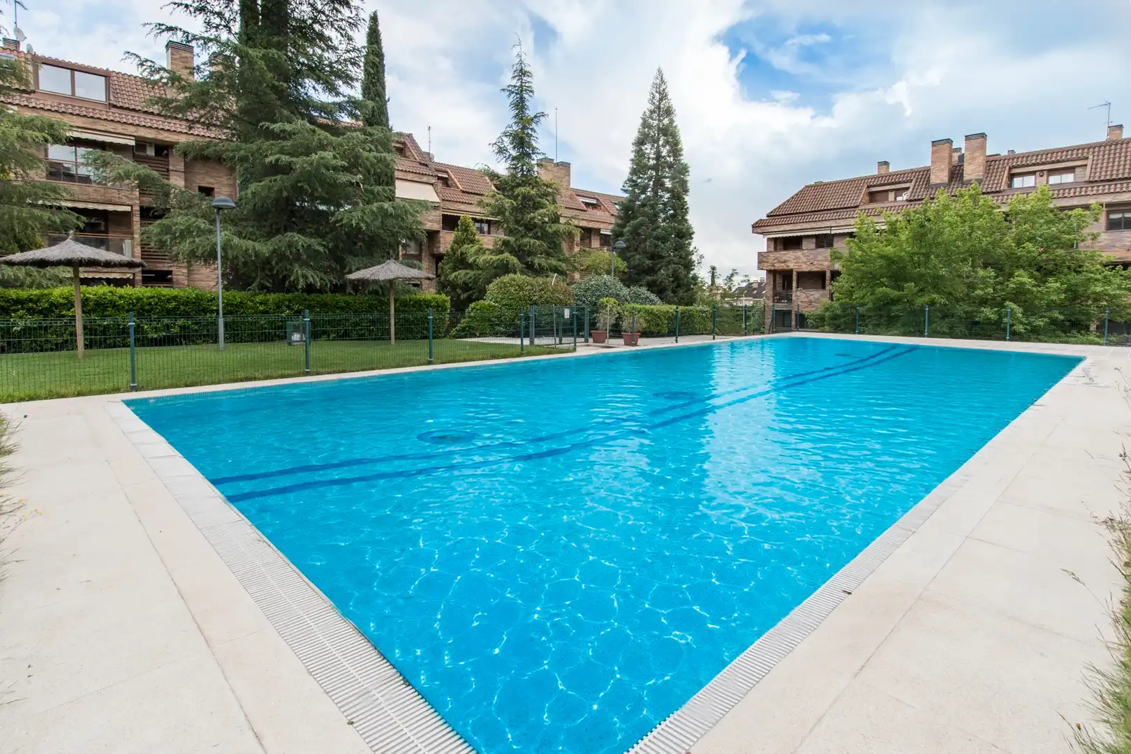 Piscina de Àtic en venda en Pozuelo de Alarcón amb Aire condicionat, Calefacció i Jardí privat
