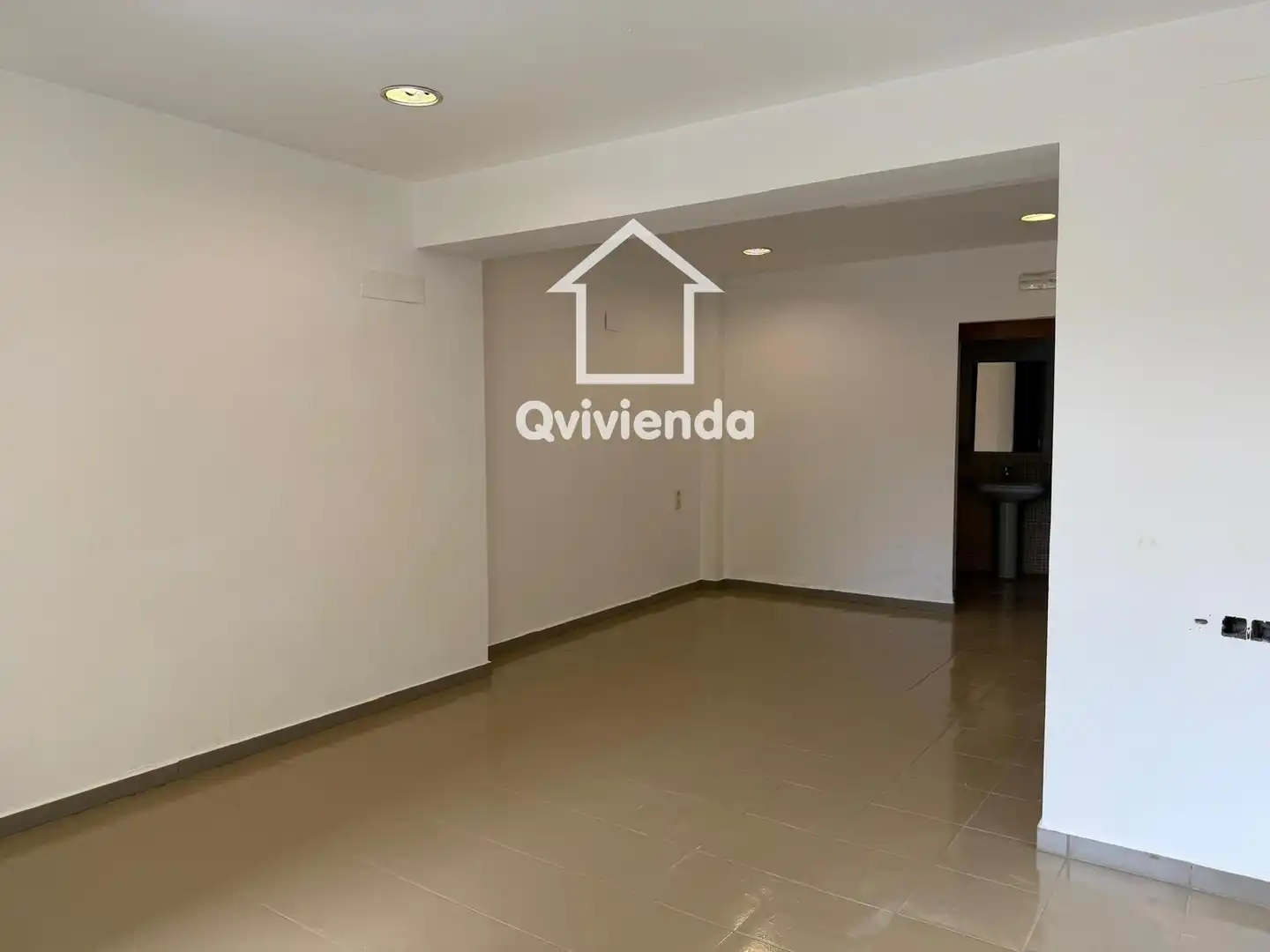 Local comercial de lloguer a Emporda, imagen 8