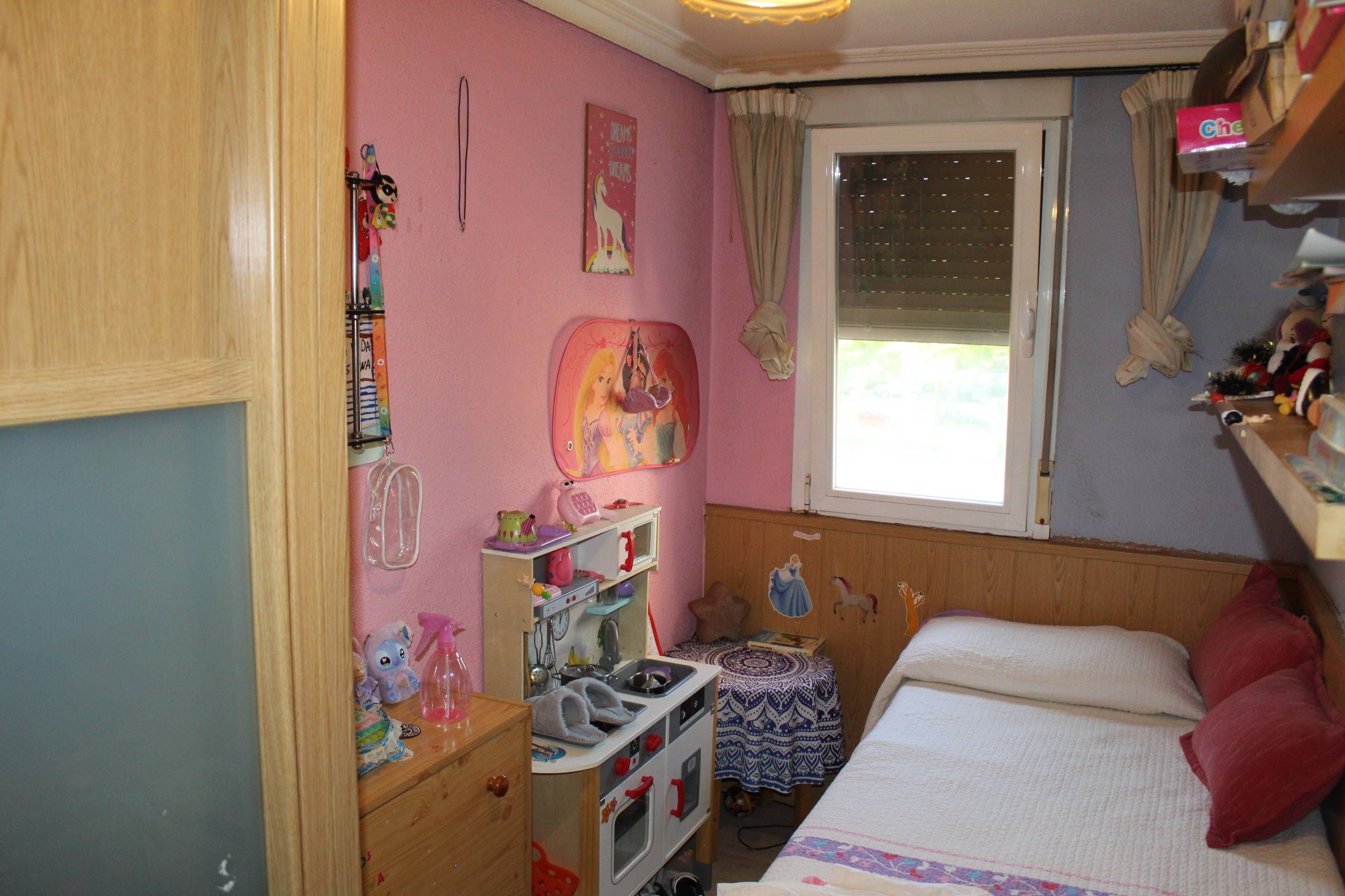 Bedroom of Flat for sale in  Madrid Capital  with Air Conditioner and Heating