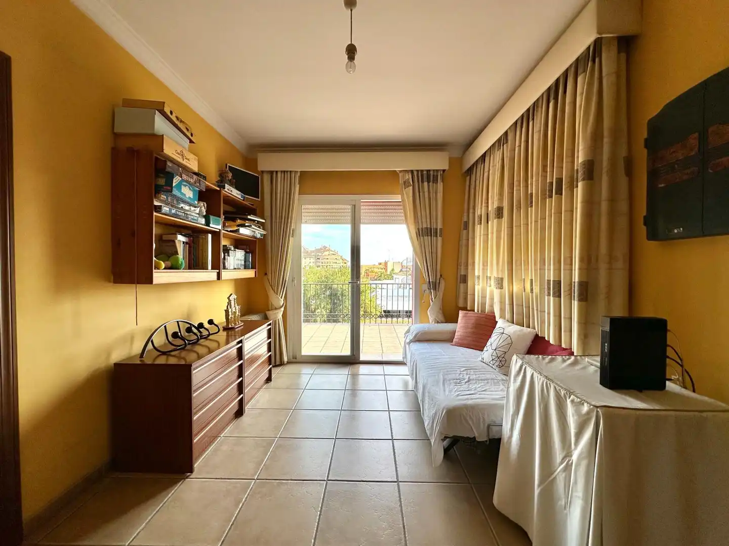Dormitori de Casa o xalet en venda en Marbella amb Aire condicionat, Calefacció i Jardí privat