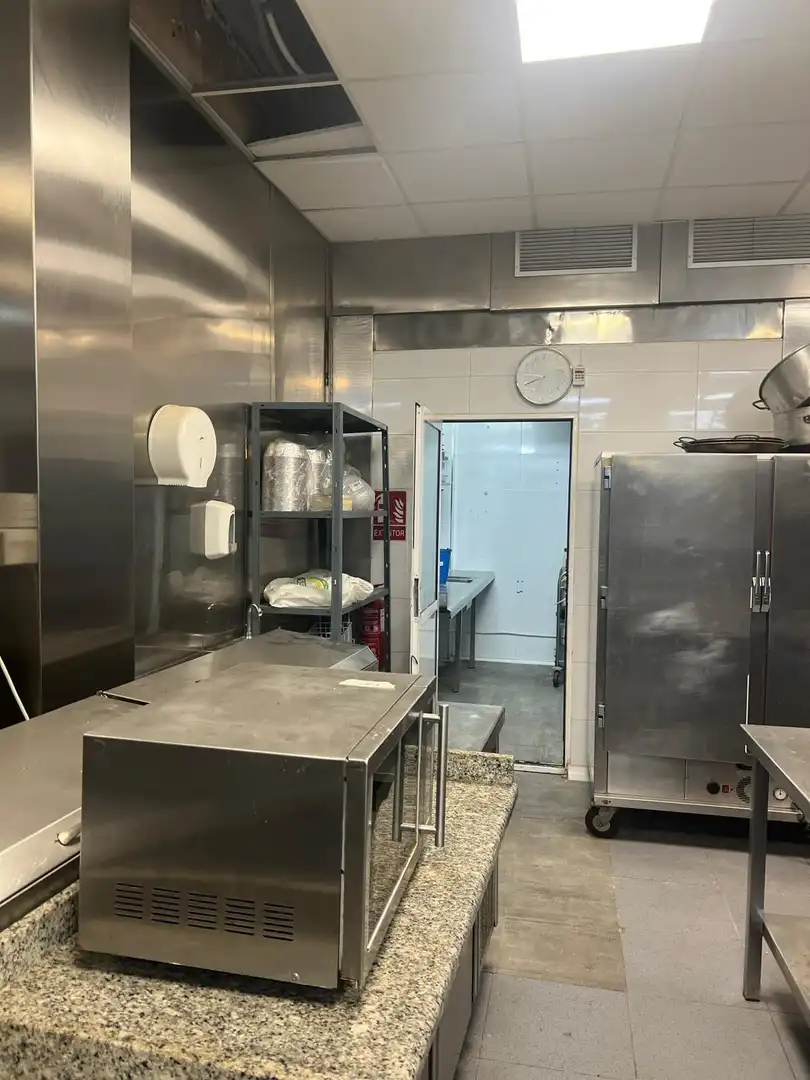 Cocina de Local en venta en Benidorm con Aire acondicionado