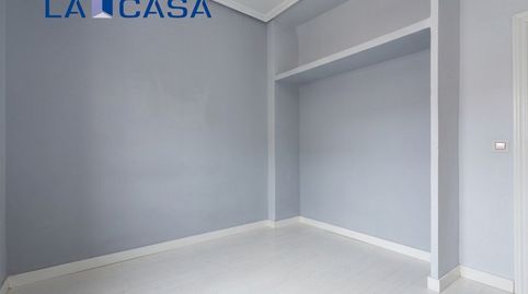 Foto 2 de Piso en venta en Calle Embajadores, Delicias, Madrid Capital