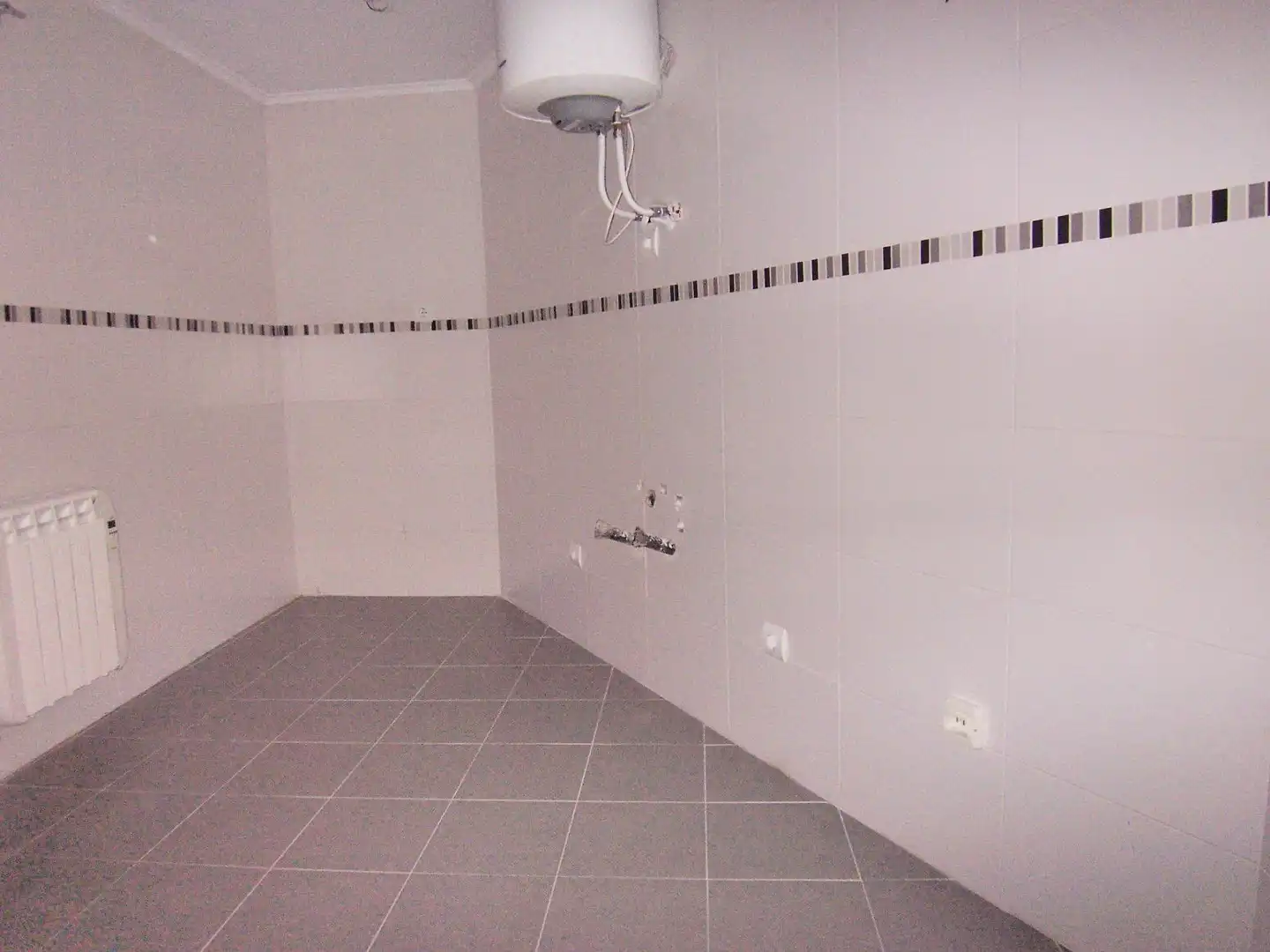 Baño de Piso en venta en Santoña con Calefacción y Balcón