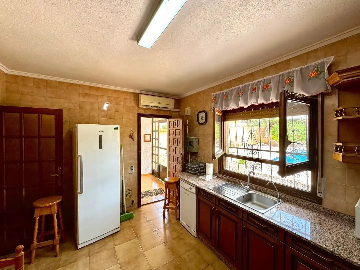Küche von Haus oder Chalet zur Miete in Rojales mit Klimaanlage, Heizung und Privatgarten