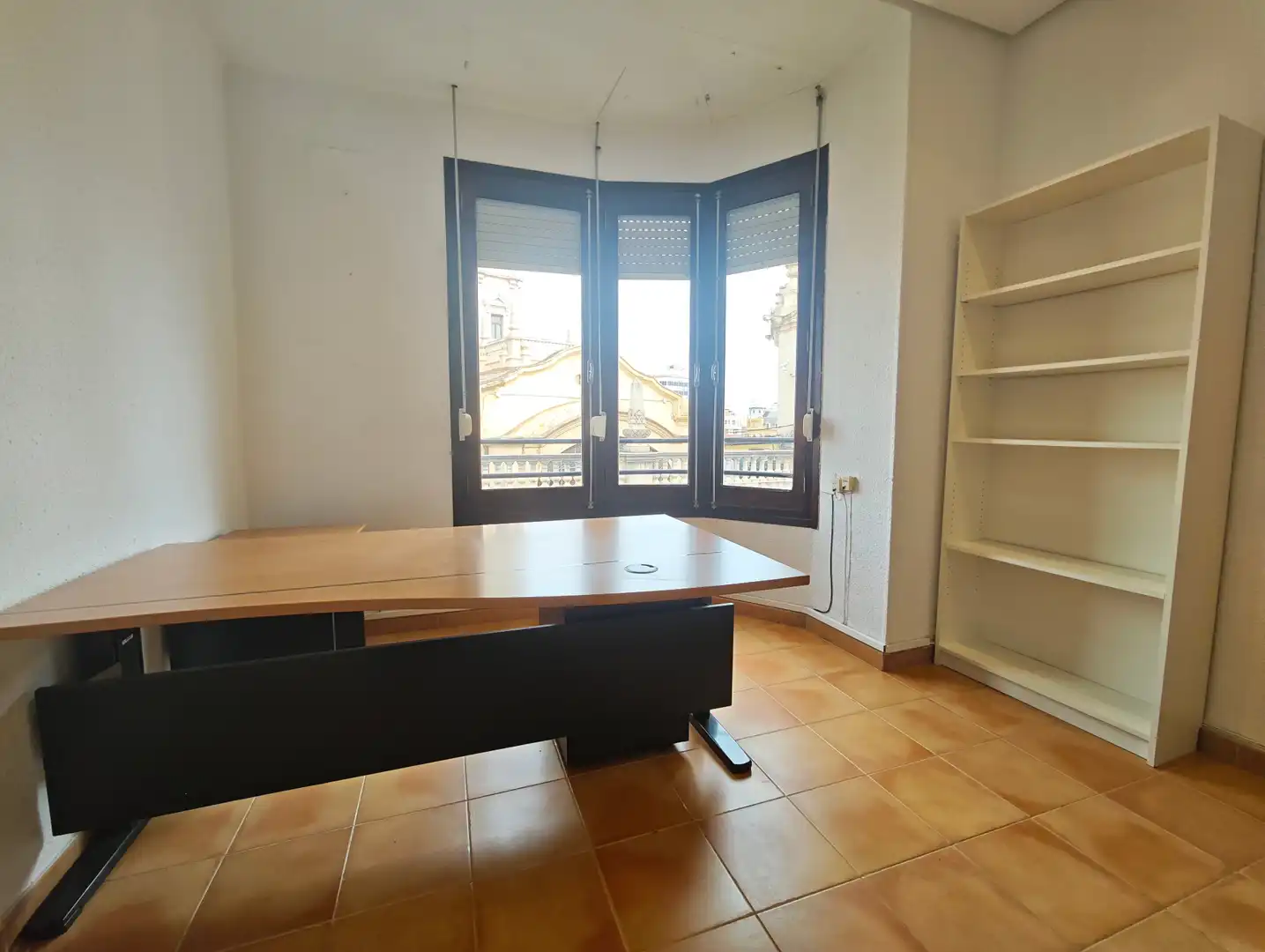 Oficina de alquiler en Ciutat Vella 