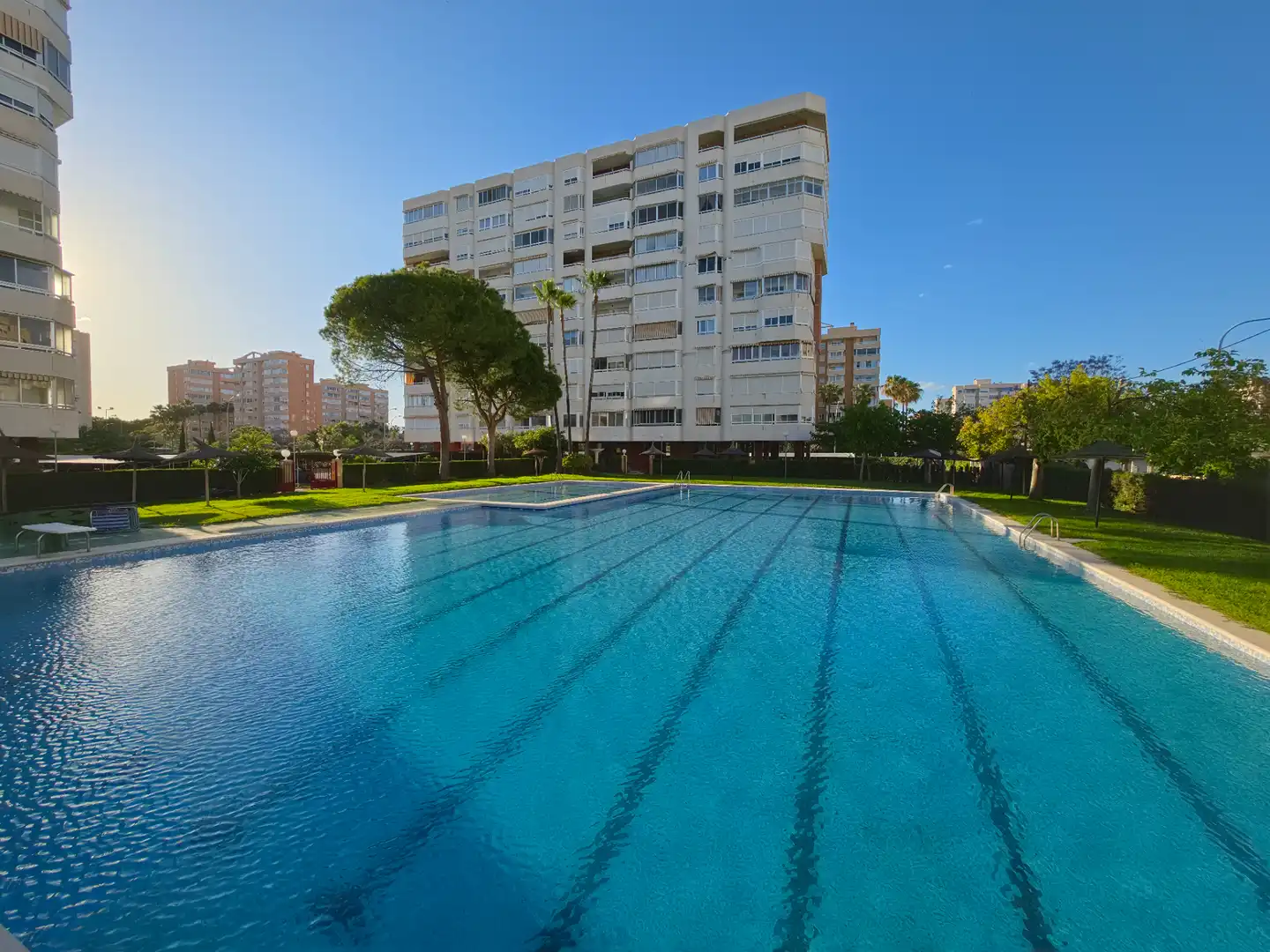 Piscina de Piso en venta en Alicante / Alacant con Aire acondicionado, Calefacción y Horno