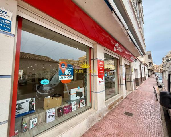 Local comercial en Alquiler en Puerto Deportivo