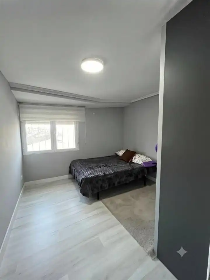Habitación de Dúplex en venta en Plasencia con Aire acondicionado y Terraza
