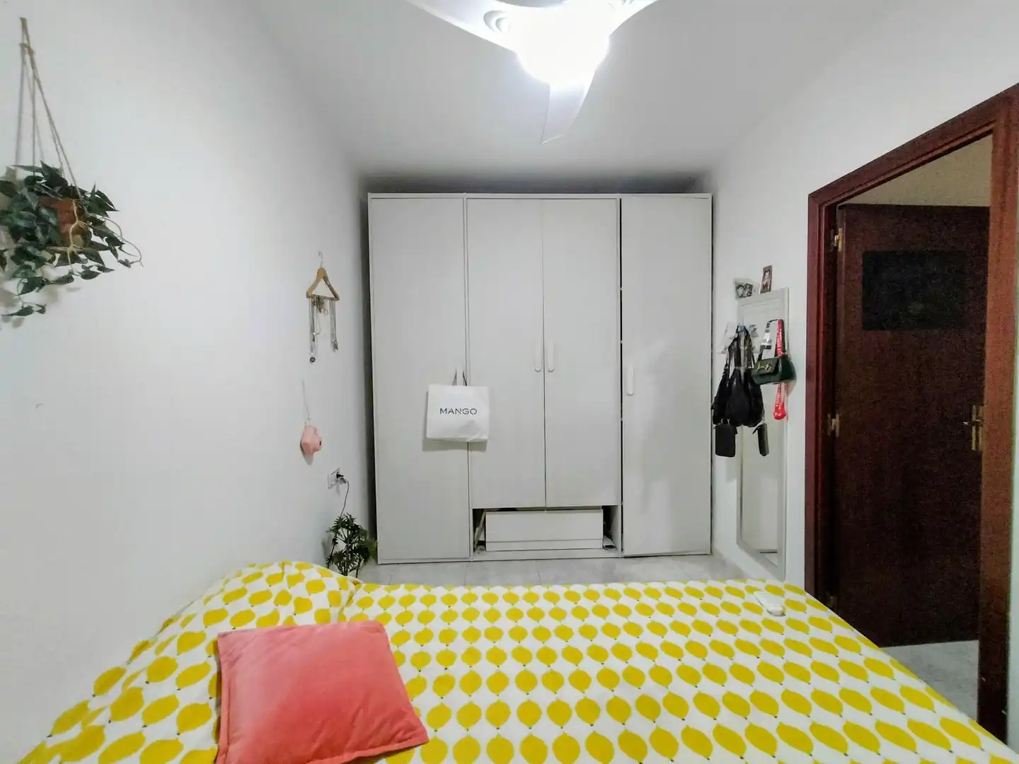 Dormitori de Apartament en venda en Castelldefels amb Aire condicionat i Terrassa