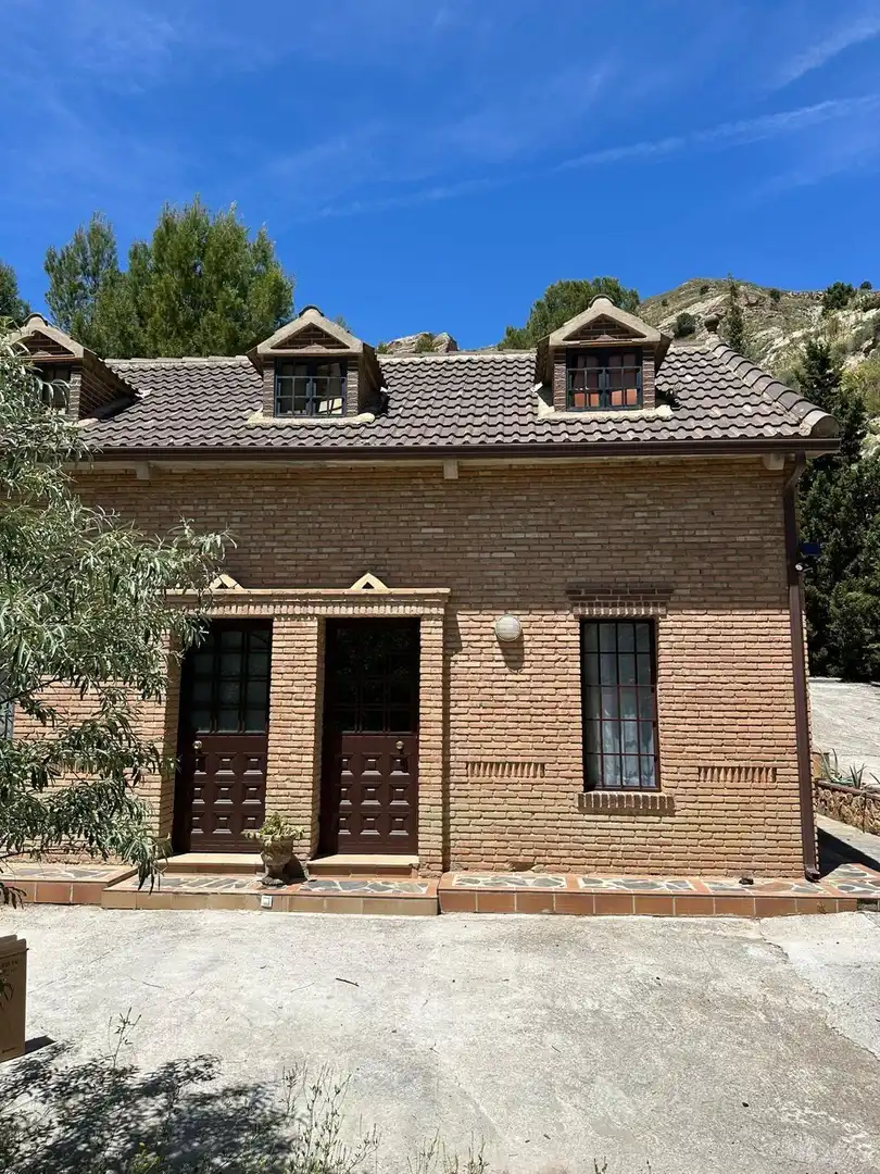 Vista exterior de Casa o xalet de lloguer en Quéntar