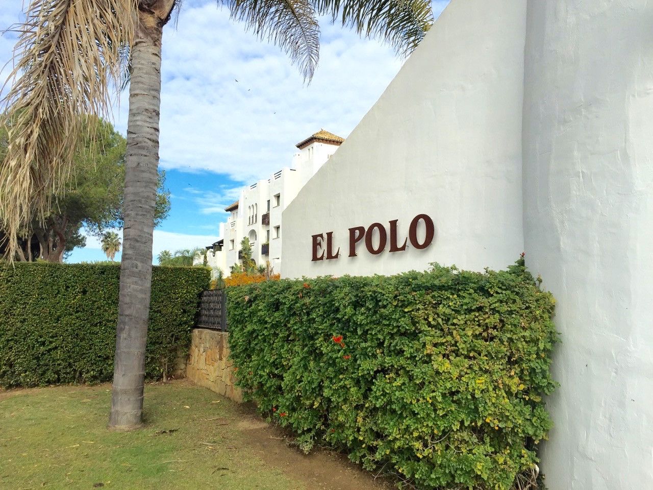 Vista exterior de Garatge en venda en Sotogrande