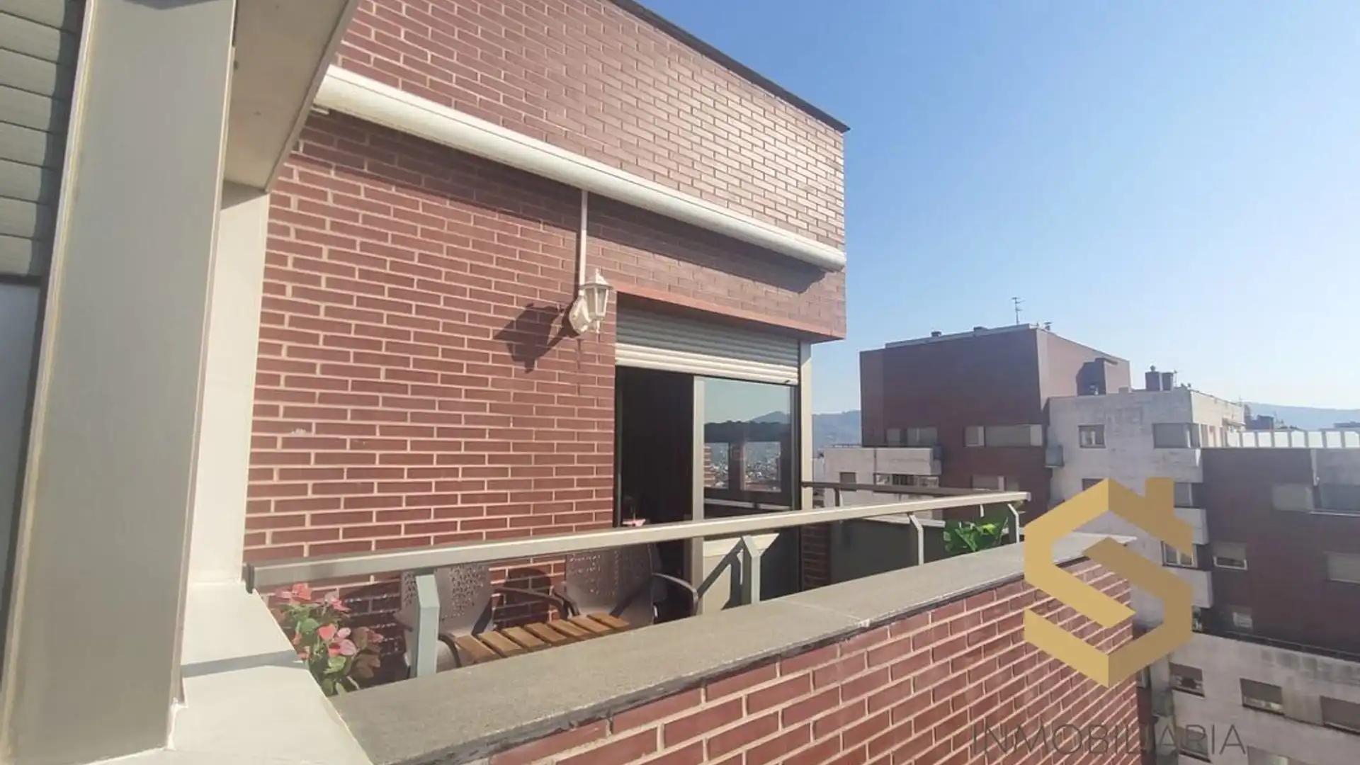 Terraza de Piso en venta en Bilbao  con Calefacción, Jardín privado y Terraza