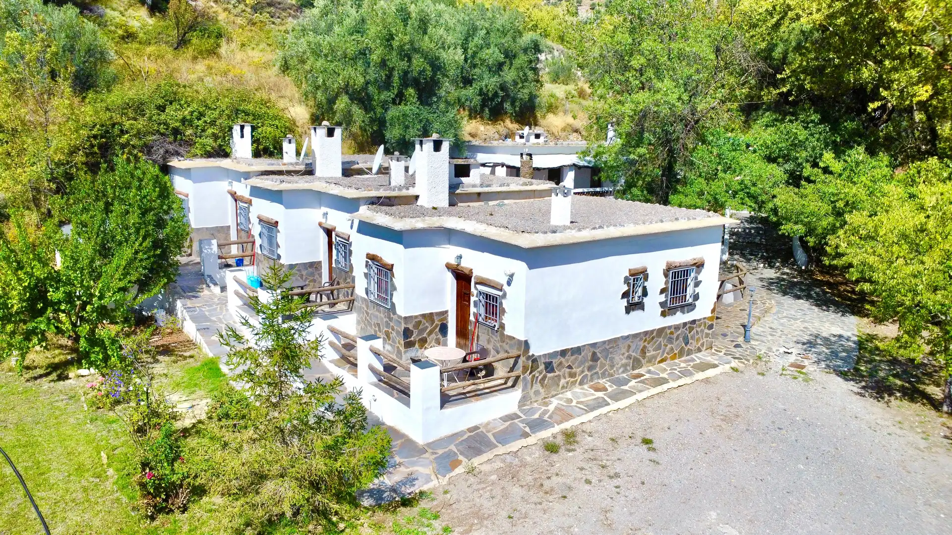 Vista exterior de Terreno en venta en Alpujarra de la Sierra