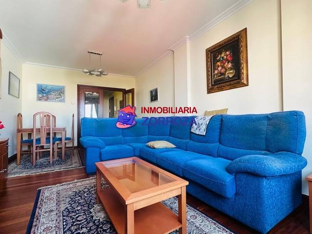 Piso en Venta en Calle Los Caserios en Centro