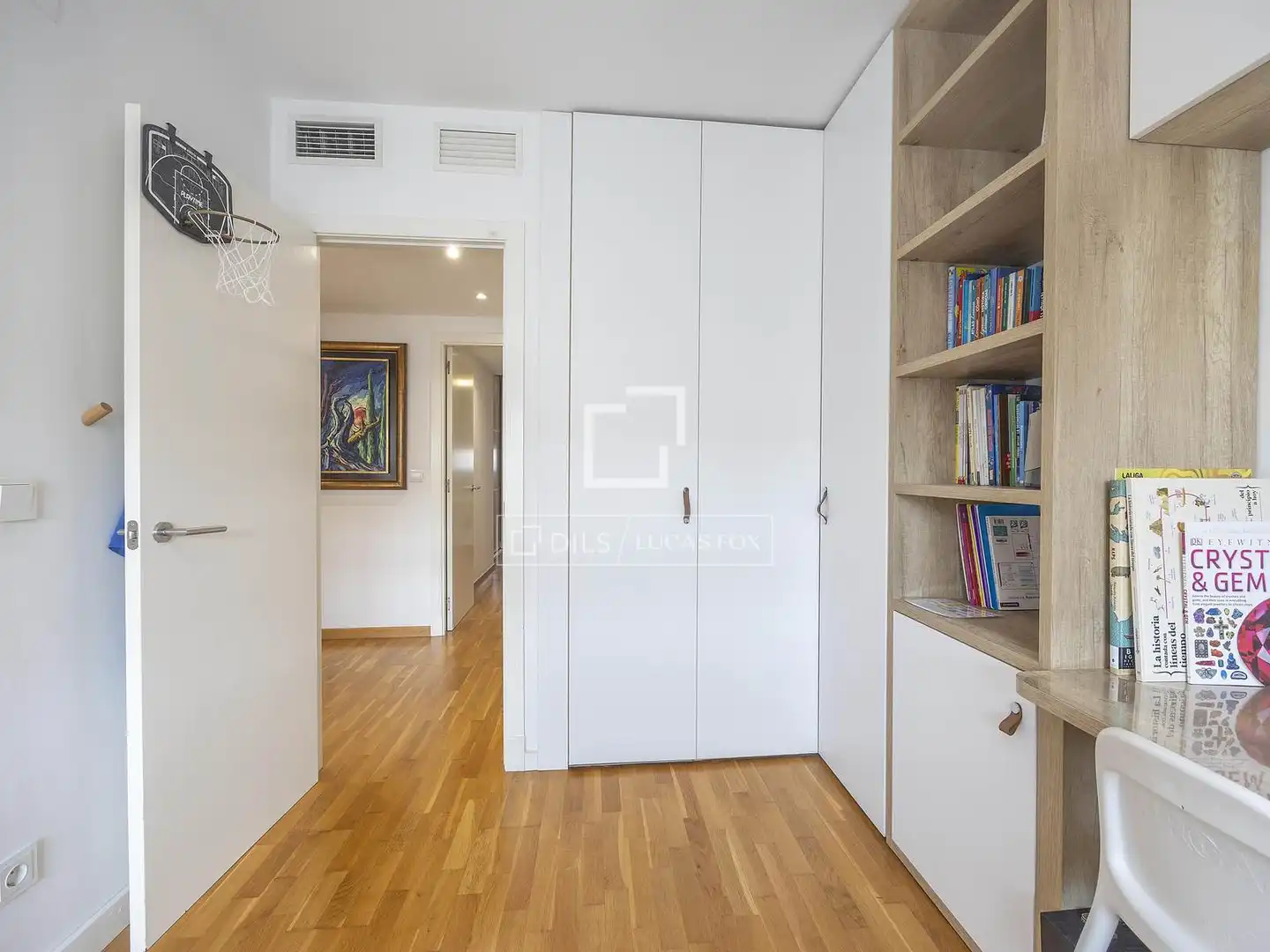Wohnung zum Verkauf in Valencia mit Klimaanlage, Heizung und Privatgarten