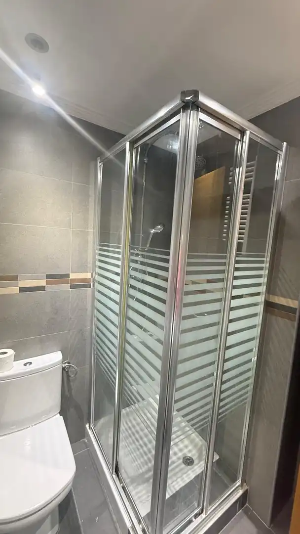 Bany de Planta baixa en venda en Leioa amb Calefacció i Traster