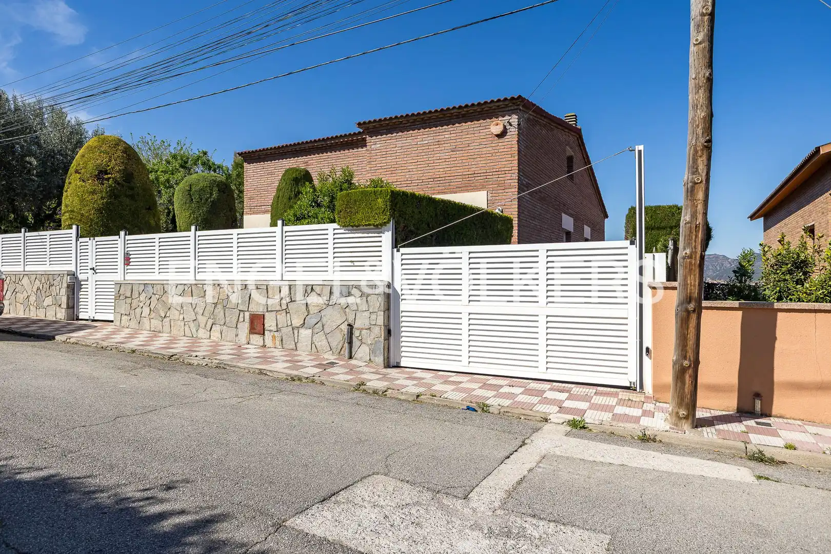 Vista exterior de Casa o chalet en venta en Esparreguera con Aire acondicionado, Calefacción y Jardín privado