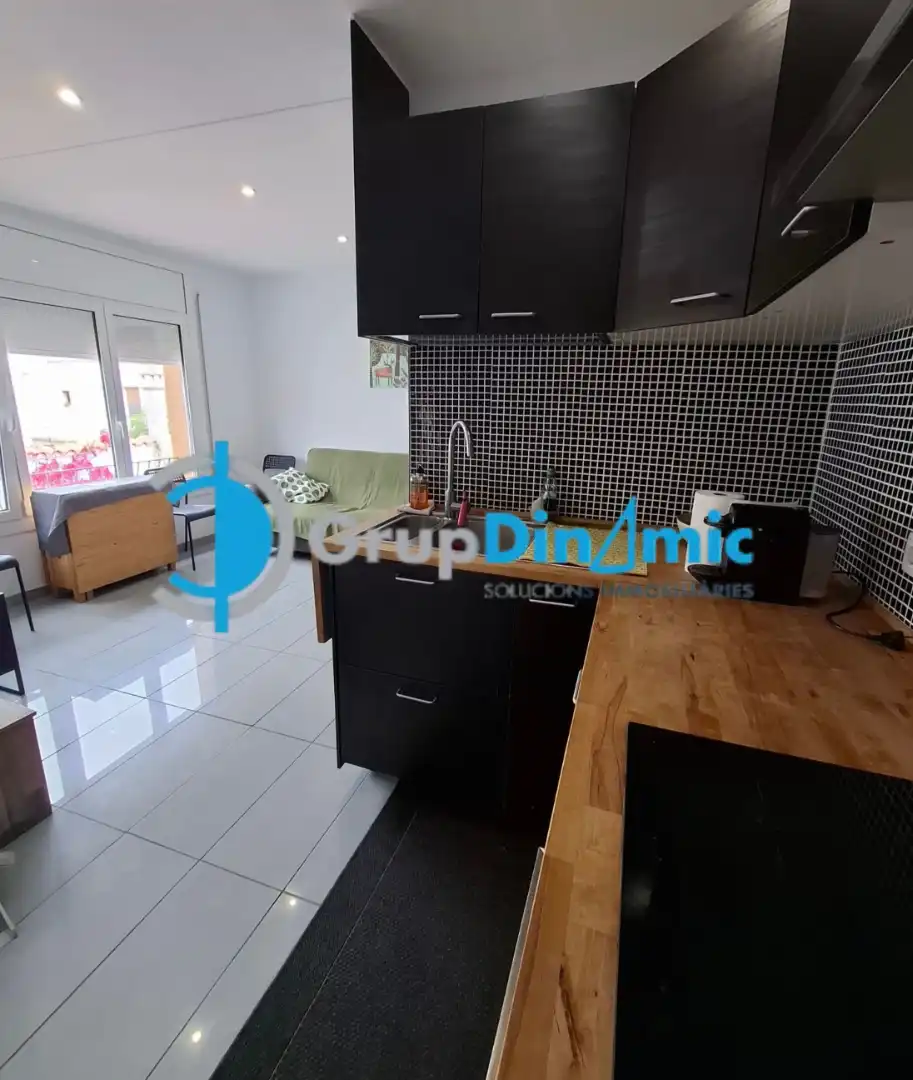 Cuina de Apartament en venda en Palamós amb Moblat