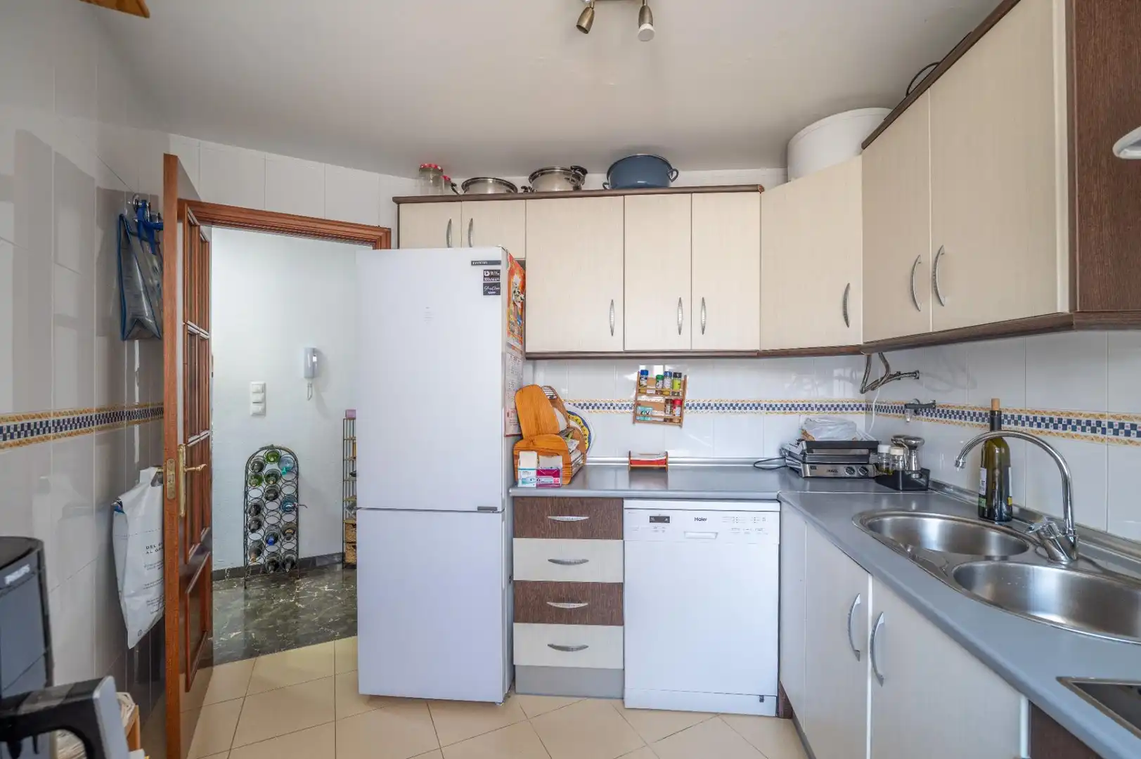 Kitchen of Houses for sale in Almuñécar