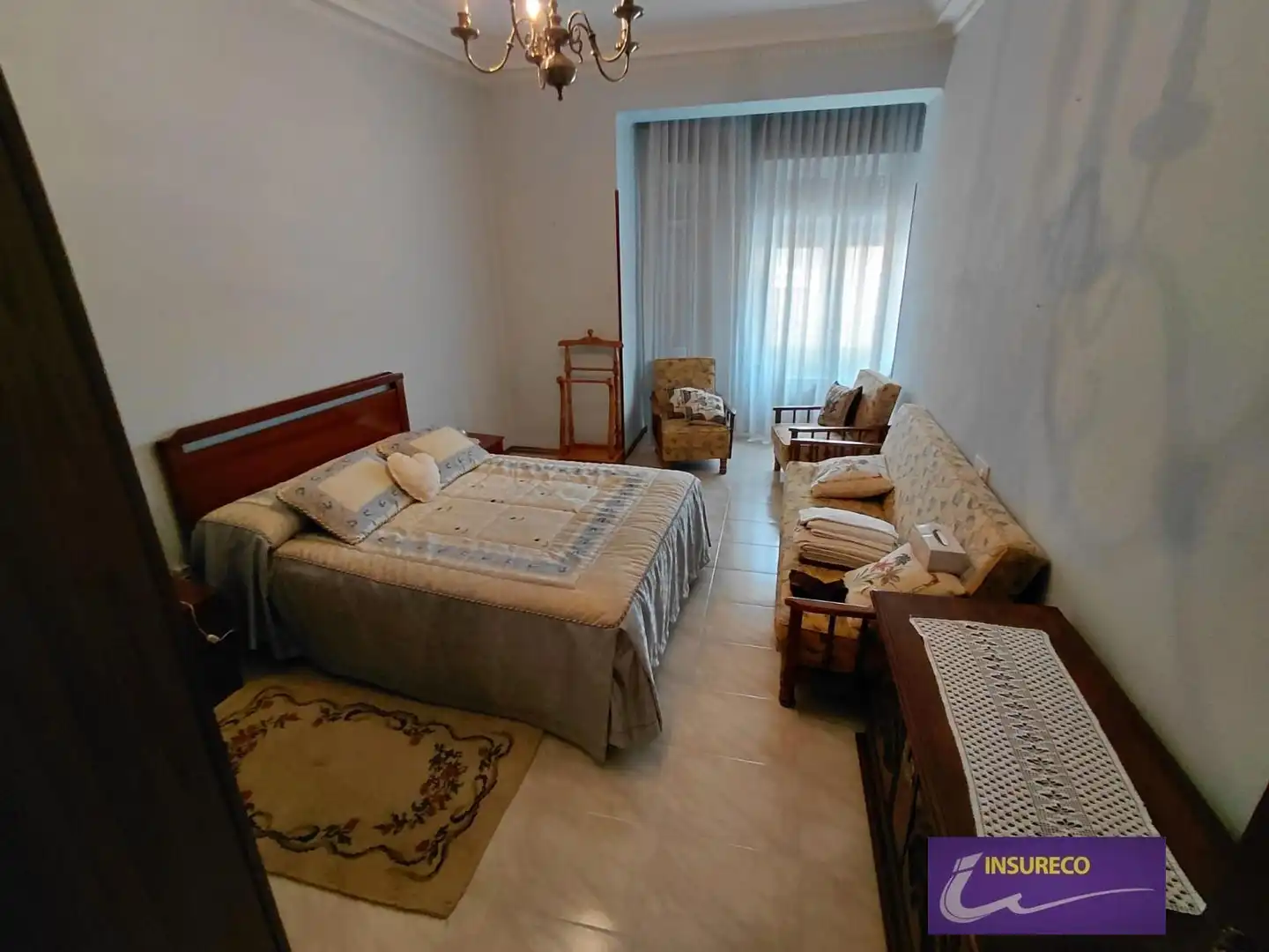 Habitación de Piso en venta en León Capital  con Calefacción, Parquet y Trastero