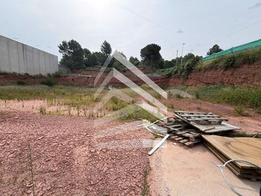 Terrenos y solares en venta en Diputació
