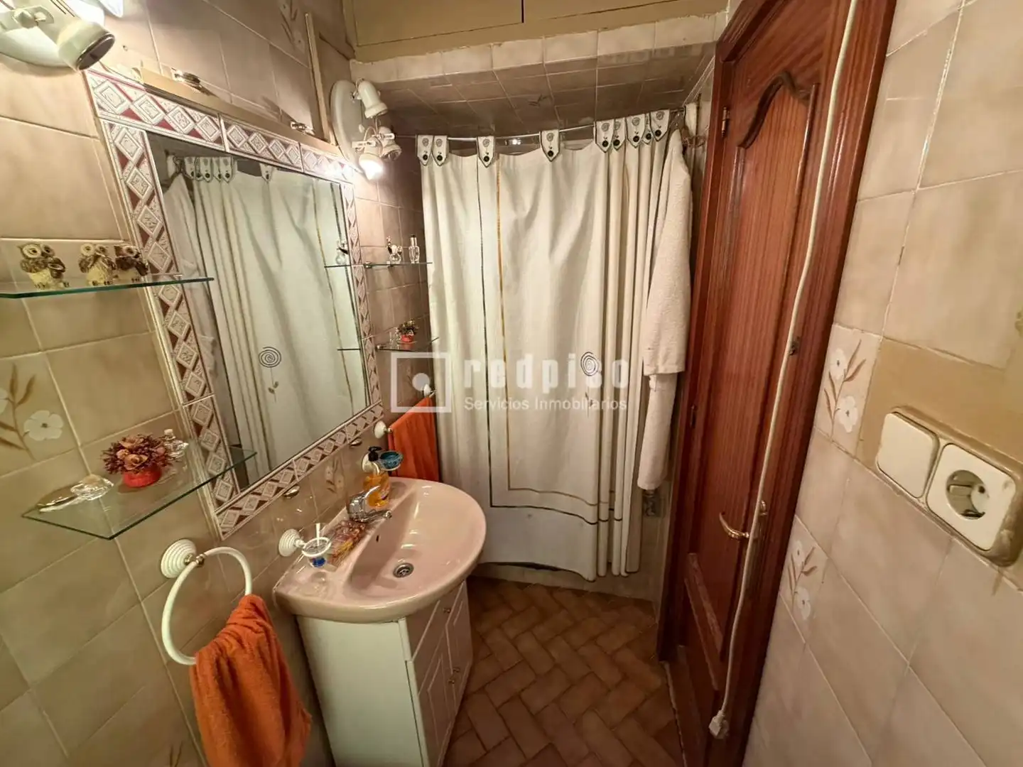 Habitación de Piso en venta en Madrid con Terraza
