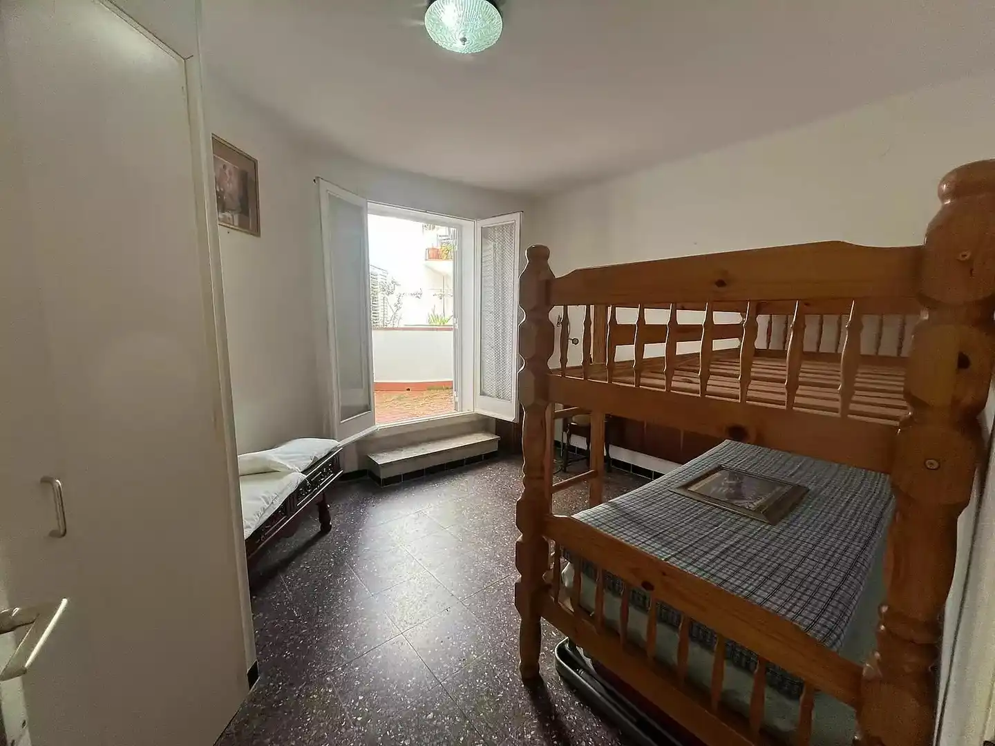 Schlafzimmer von Wohnung zum Verkauf in Cadaqués mit Möbliert