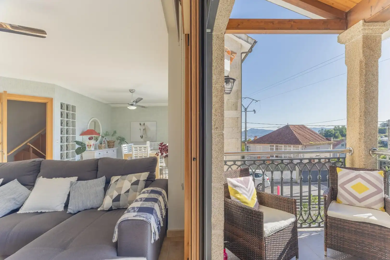 Terraza de Casa adosada en venta en Moaña con Calefacción, Terraza y Amueblado