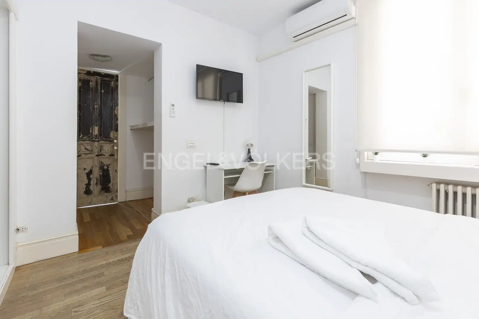 Dormitori de Apartament en venda en Madrid amb Aire condicionat, Calefacció i Balcó