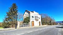 Vista exterior de Casa o xalet en venda en Baños de Molgas amb Terrassa i Balcó