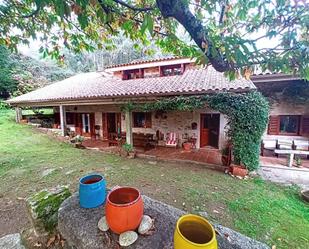 Garten von Country house zum verkauf in Mos mit Heizung, Terrasse und Balkon