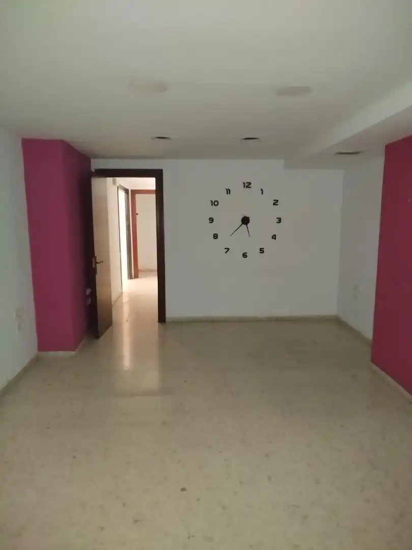 Local de alquiler en Cádiz con Aire acondicionado