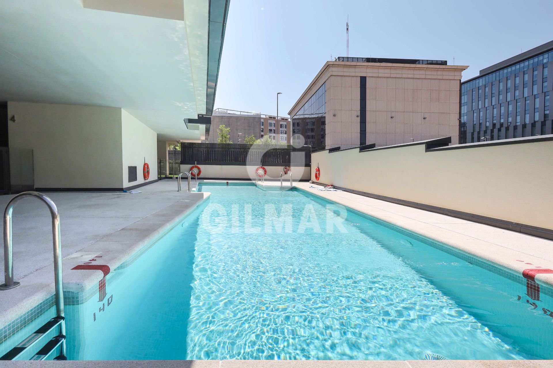 Piscina de Àtic en venda en  Madrid Capital amb Aire condicionat, Terrassa i Traster
