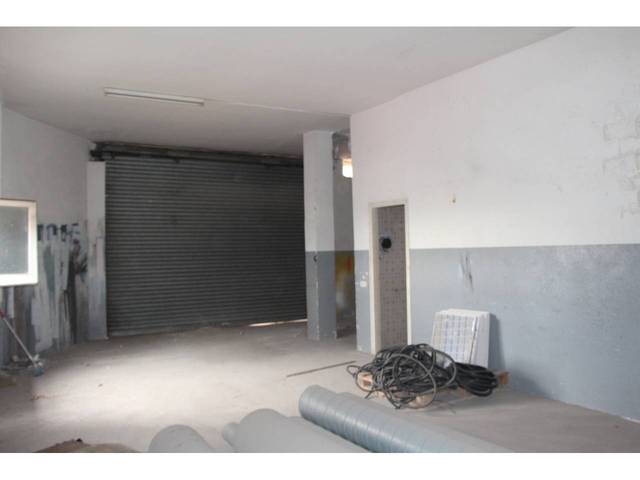 Local comercial en Venta en Calle JOSEP UMBERT, 130 en Centre