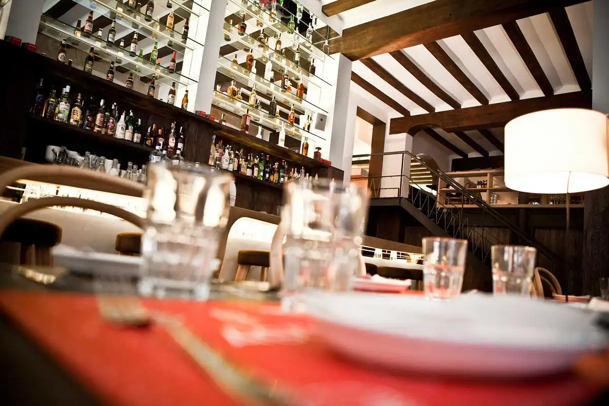 Local comercial en traspaso en Carrer d'Avinyó 37, imagen 4