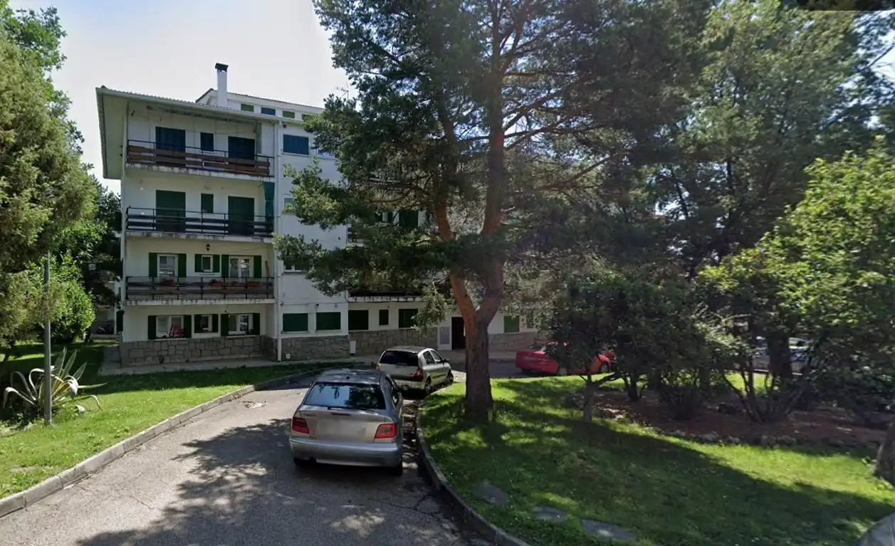 Vista exterior de Pis en venda en Becerril de la Sierra amb Calefacció i Terrassa