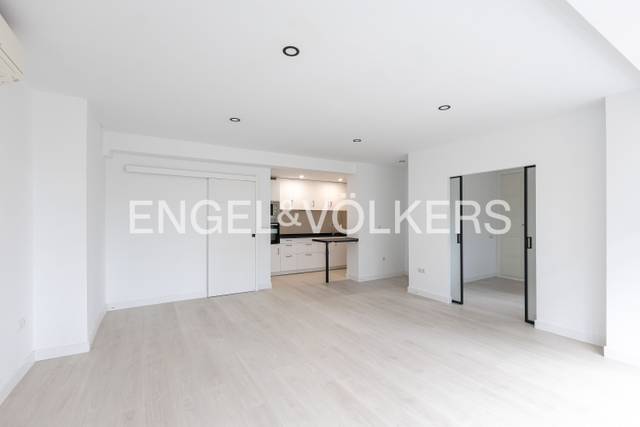 Apartamento en Alquiler en Cuatro Caminos - Azca